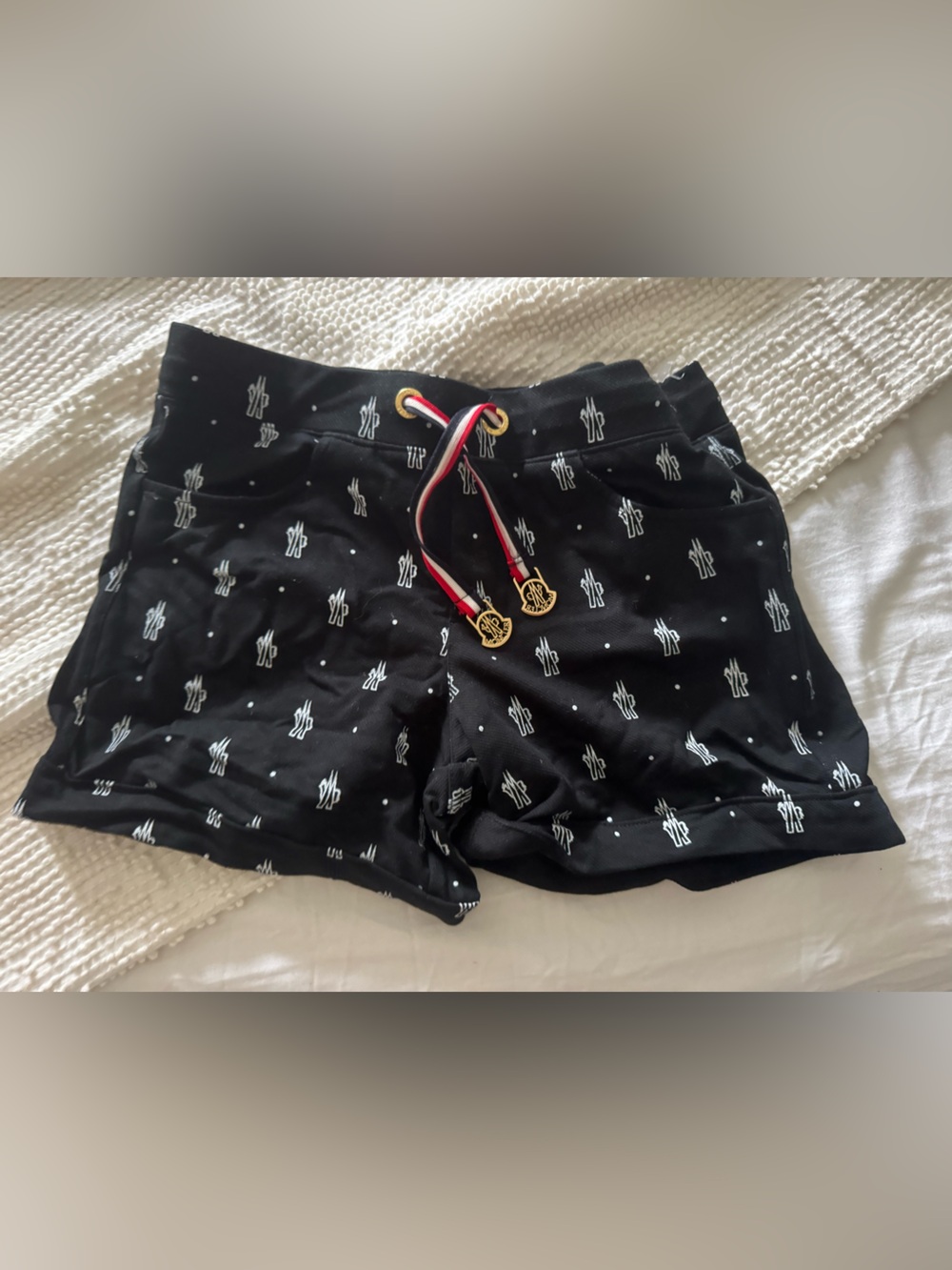EUC MONCLER Patterned Drawstring Women’s Shorts